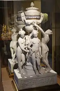D'après Falconet, Les Trois Grâces, biscuit de Sèvres, Madrid, musée national des arts décoratifs&nbsp;(es).