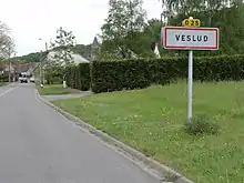 Entrée de Veslud.