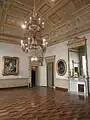 Un des salons de la villa royale.