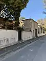 Enfilade entre les 5 et 7 de la rue de la Mignonne.