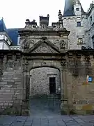 Portail d'entrée.
