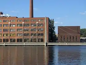 Le pont des rapides.