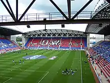 Le DW Stadium