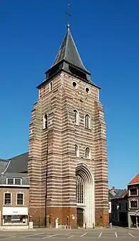 La tour.