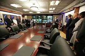 Inauguration de la nouvelle Situation Room, en mai 2007, par George W. Bush.
