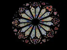 Rosace du transept (XIIIe&nbsp;siècle-XIXe&nbsp;siècle).