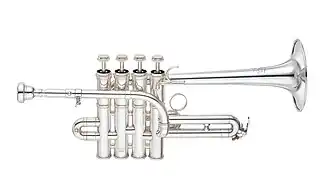 Quatre pistons d'une trompette piccolo