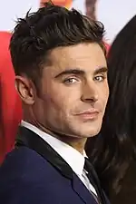 Zac Efron interprète Troy.