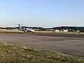 Zone de stationnement des avions sur l'Aéroport (2019), ATR 42 de CHALAIR AVIATION.