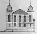 Vue latérale de la synagogue